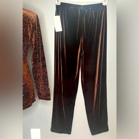 NWT Vintage Two Piece Brown Long Sleeve Top and Pants with Elastic Waist - Picture 7 of 11